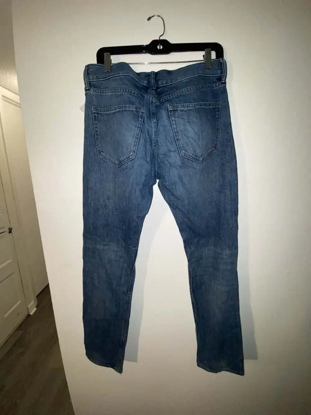 Banana Republic Slim Fit Distressed Blue Denim Jeans 31x32